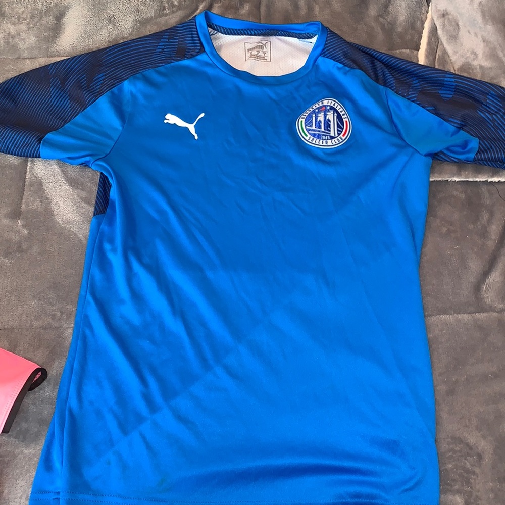 Puma shirt size small
